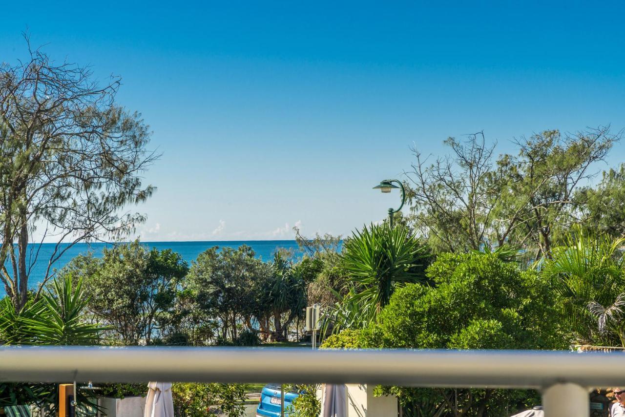 Bayview Beachfront Apartments, In Town Right On The Beach Byron Bay Exteriör bild