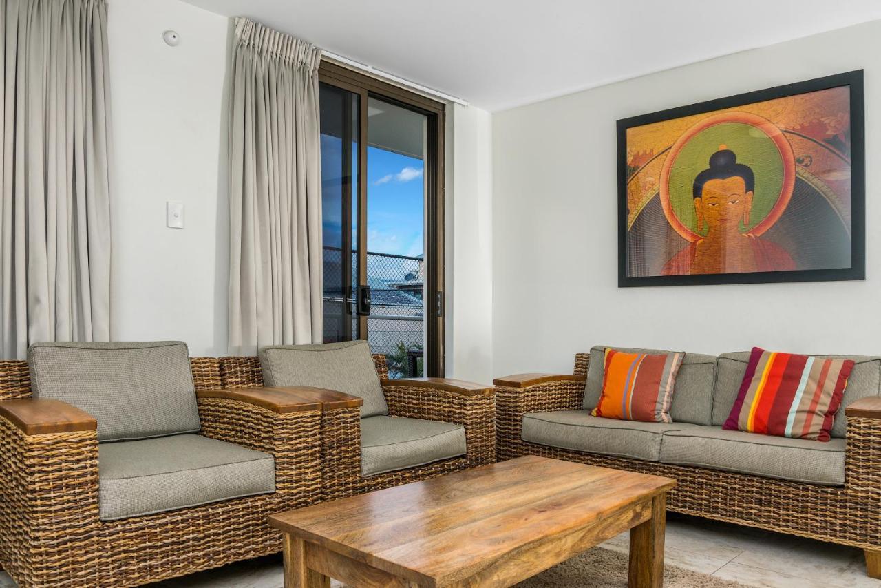 Bayview Beachfront Apartments, In Town Right On The Beach Byron Bay Exteriör bild