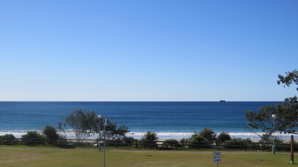 Bayview Beachfront Apartments, In Town Right On The Beach Byron Bay Exteriör bild