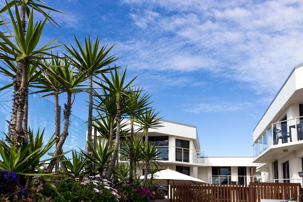 Bayview Beachfront Apartments, In Town Right On The Beach Byron Bay Exteriör bild