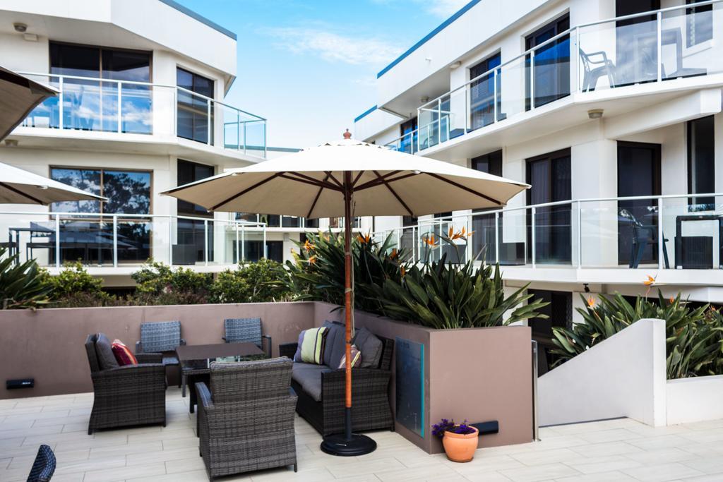 Bayview Beachfront Apartments, In Town Right On The Beach Byron Bay Exteriör bild